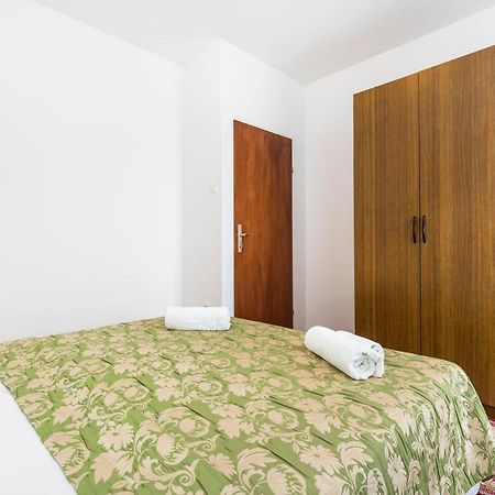 Apartment Muzic 木洛希尼 外观 照片
