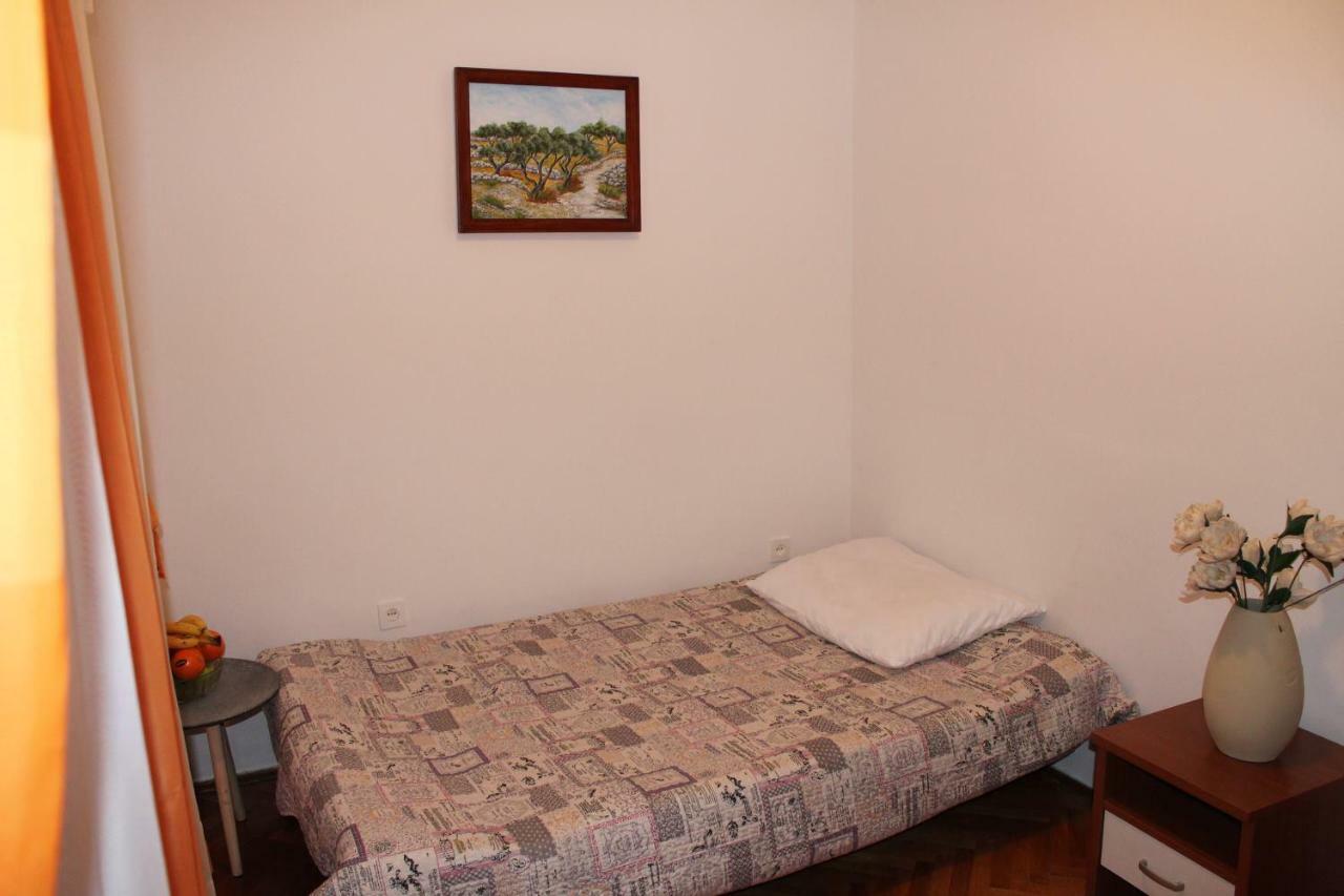 Apartment Muzic 木洛希尼 外观 照片